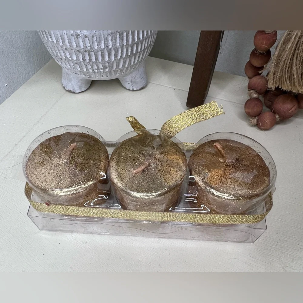 Brand New-Set of 3 Metallic Votives